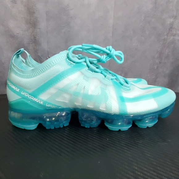 Nike Shoes - New without box nike vapor max teal